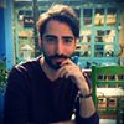 Enes  zoekt een Appartement / Huurwoning / Studio in Amsterdam