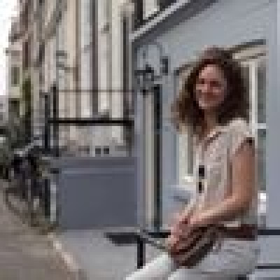 Liat zoekt een Appartement / Huurwoning / Studio in Amsterdam