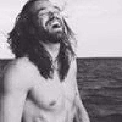 Alinus  zoekt een Kamer / Appartement / Huurwoning / Studio / Woonboot in Amsterdam