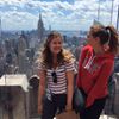 Tessa  zoekt een Appartement / Huurwoning / Studio in Amsterdam