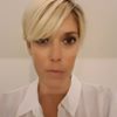 Kathy  zoekt een Appartement / Huurwoning / Studio in Amsterdam