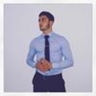 Constandino zoekt een Kamer / Appartement / Huurwoning / Studio in Amsterdam