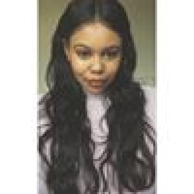 Tosan  zoekt een Kamer / Appartement / Huurwoning / Studio in Amsterdam