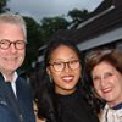 Lin  zoekt een Kamer / Appartement / Studio in Amsterdam