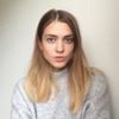 Kotryna zoekt een Kamer / Appartement / Huurwoning / Studio in Amsterdam