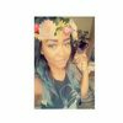 Meredith  zoekt een Kamer / Appartement / Huurwoning / Studio / Woonboot in Amsterdam