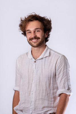 Sam-Willem  zoekt een Appartement / Huurwoning / Studio / Woonboot in Amsterdam