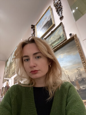 Olya is looking for a Room / Apartment / Rental Property / Studio / HouseBoat in Amsterdam