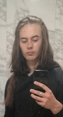 Eric zoekt een Kamer / Huurwoning / Studio / Woonboot in Amsterdam