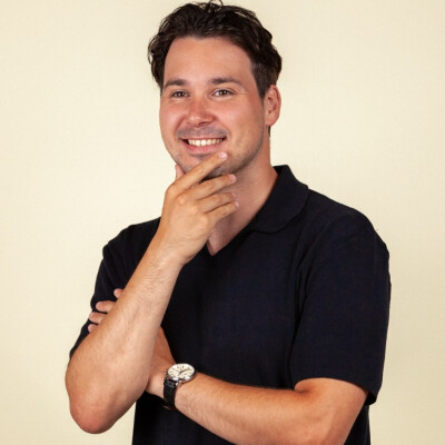 Wesley zoekt een Appartement / Huurwoning / Studio in Amsterdam