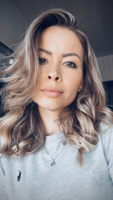 Sandy S zoekt een Appartement / Huurwoning / Studio in Amsterdam