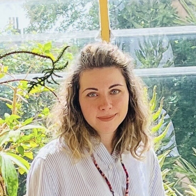 Alexandra is looking for a Room / Apartment / Rental Property / Studio in Amsterdam