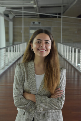 Sara  is looking for a Room / Apartment / Studio in Amsterdam