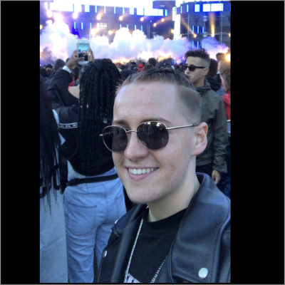 Michelle zoekt een Kamer / Appartement / Huurwoning / Studio in Amsterdam