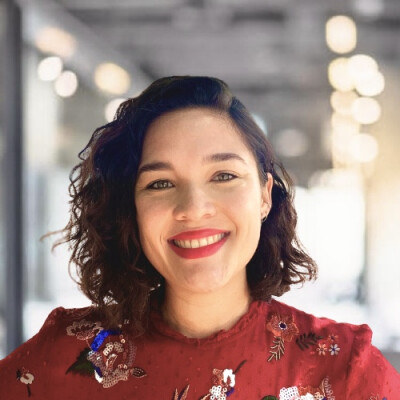 Cecily zoekt een Kamer / Appartement / Huurwoning / Studio in Amsterdam