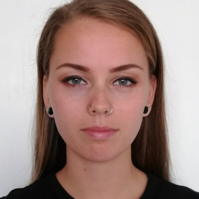 Mikki zoekt een Kamer / Studio / Woonboot in Amsterdam