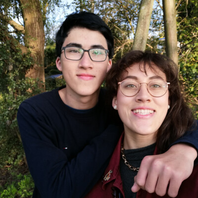 Anders zoekt een Kamer / Appartement / Huurwoning / Studio in Amsterdam