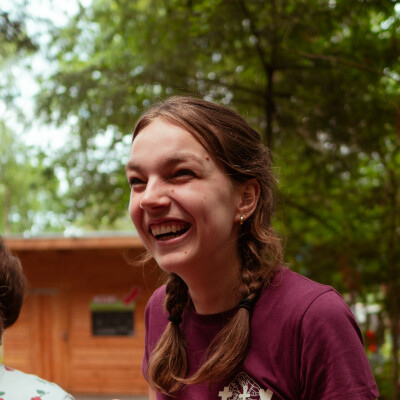 Tabitha zoekt een Kamer / Appartement / Huurwoning / Studio / Woonboot in Amsterdam