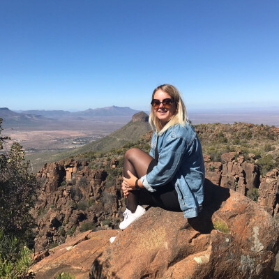 Freya zoekt een Kamer / Appartement / Huurwoning / Studio / Woonboot in Amsterdam