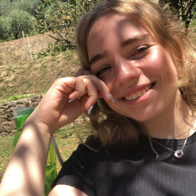 Lieve zoekt een Kamer / Appartement in Amsterdam