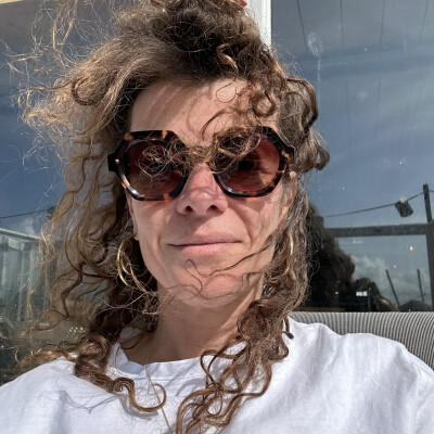 Sophie   zoekt een Kamer / Appartement / Huurwoning / Woonboot in Amsterdam