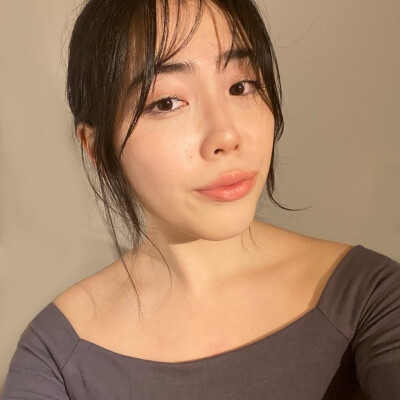 Jisoo zoekt een Kamer / Appartement / Huurwoning / Studio in Amsterdam