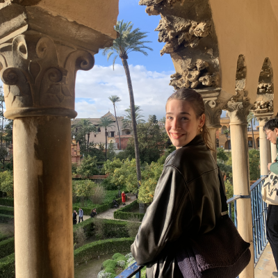 Estelle zoekt een Kamer / Appartement / Huurwoning in Amsterdam