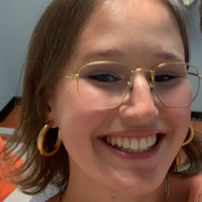 salome zoekt een Kamer / Appartement / Studio in Amsterdam