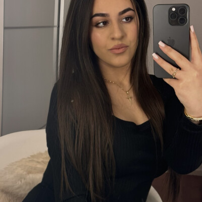 Hasmik Linda Catherina  zoekt een Studio in Amsterdam