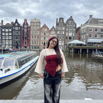Mihika  zoekt een Kamer in Amsterdam