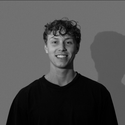 Noah zoekt een Kamer / Appartement / Huurwoning / Studio / Woonboot in Amsterdam