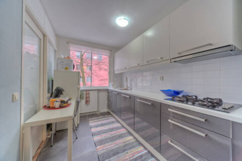 separate fully equipped kitchen