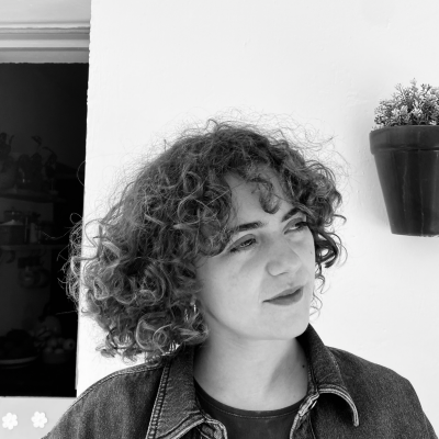 Laura zoekt een Kamer / Appartement / Studio / Woonboot in Amsterdam