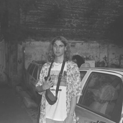 Nazar zoekt een Kamer / Appartement / Studio in Amsterdam