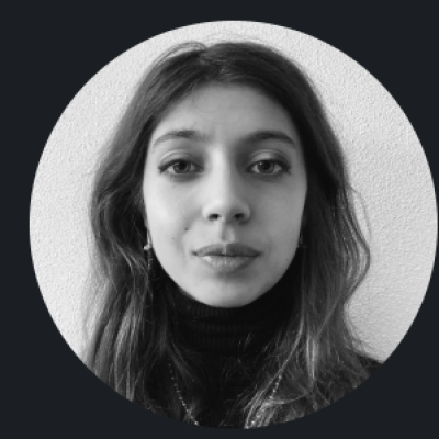 Jasmijn  zoekt een Kamer / Appartement / Huurwoning / Studio in Amsterdam