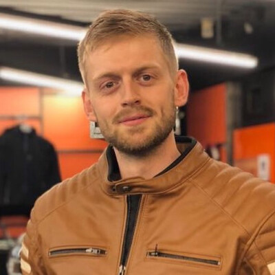 Bastiaan zoekt een Appartement / Huurwoning / Studio / Woonboot in Amsterdam