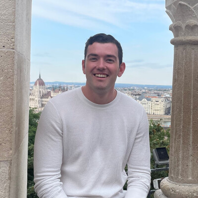 Andrew zoekt een Kamer / Appartement / Huurwoning / Studio / Woonboot in Amsterdam