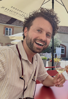 Yorrick is looking for an Apartment / Rental Property / Studio in Amsterdam