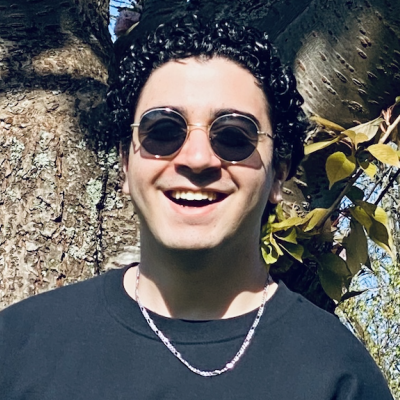 Yasar zoekt een Kamer / Appartement / Studio in Amsterdam