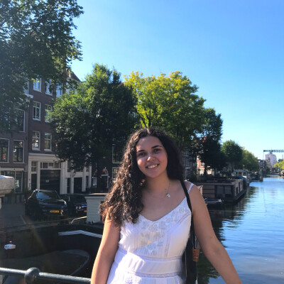 Ana Teresa  zoekt een Appartement / Studio in Amsterdam