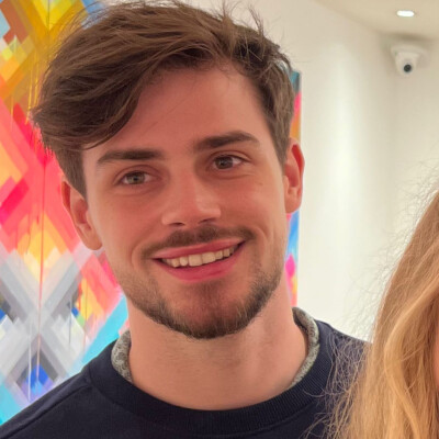 Bas zoekt een Appartement / Huurwoning in Amsterdam